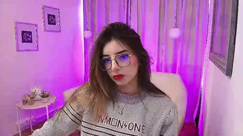 Rousee online show from September 2025 01:34:01 PM