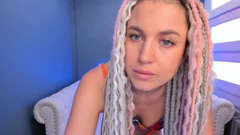 Roxy online show from December 2024 04:56:01 AM