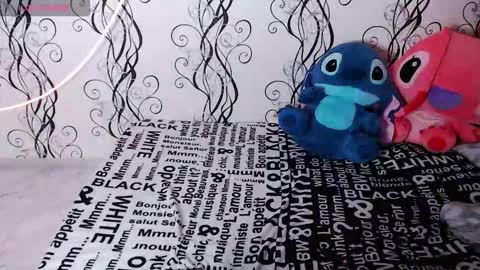 angela online show from November 2025 01:55:01 PM