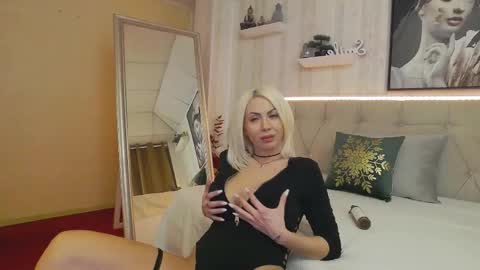 Snapshot of rubydivine_ chatting on November 2025 05:17:01 AM Ruby Divine online show from November 2025 05:17:01 AM