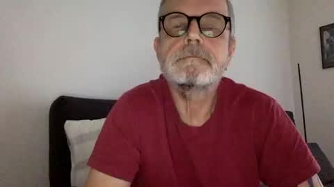 Snapshot of ruk_ri913mn chatting on November 2025 08:31:02 AM Jimi online show from November 2025 08:31:02 AM