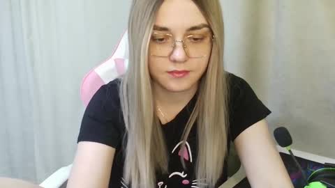 Tanyushka online show from December 2025 07:22:01 PM