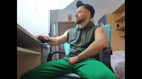 Snapshot of ryanstone_ chatting on November 2025 04:02:02 AM Ryanstone online show from November 2025 04:02:02 AM