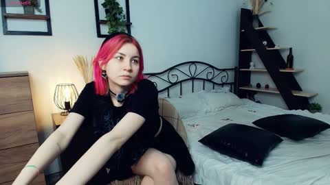 Snapshot of sabr1naa chatting on December 2025 07:25:01 AM Sabrina online show from December 2025 07:25:01 AM