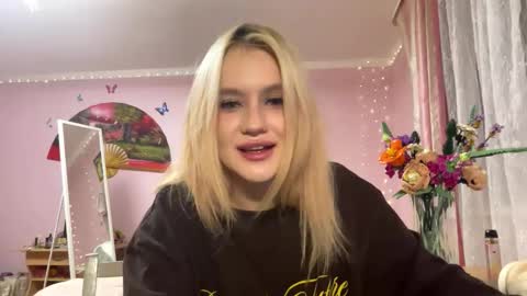 Snapshot of sagerosenblatt chatting on December 2025 02:11:01 PM Melisa online show from December 2025 02:11:01 PM