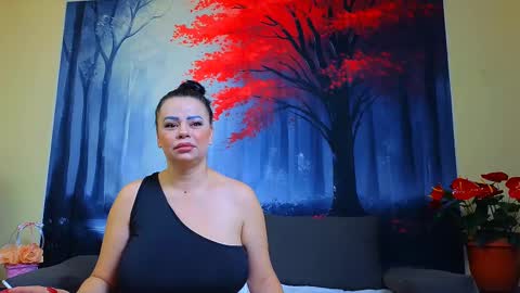     online show from February 2025 07:05:02 PM