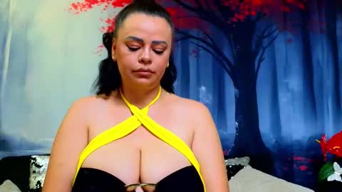     online show from December 2025 12:18:01 AM