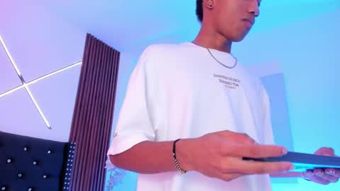 sammyyadams_ online show from September 2025 10:32:02 PM