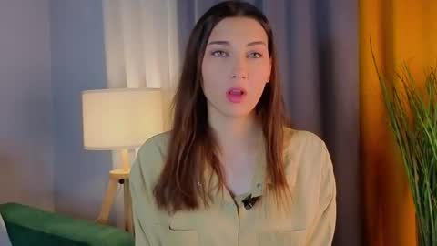 Snapshot of sandili chatting on November 2025 01:03:02 AM Isabel but you can call me Bella online show from November 2025 01:03:02 AM