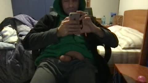 Snapshot of sandropertoni chatting on December 2024 09:31:02 PM lucas online show from December 2024 09:31:02 PM