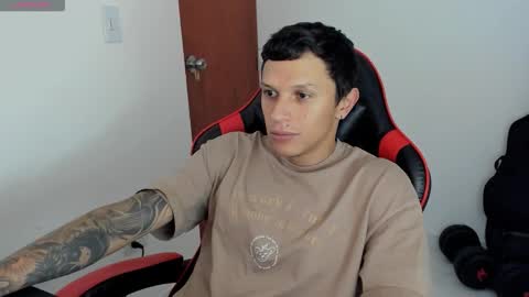Santi online show from September 2025 04:06:02 PM