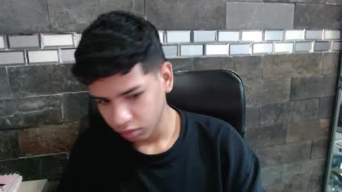 santi online show from November 2025 02:38:02 PM