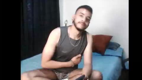 Snapshot of santiexxx chatting on September 2025 09:20:02 PM santiexxx online show from September 2025 09:20:02 PM