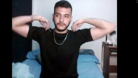 Snapshot of santiexxx chatting on October 2025 03:34:02 AM santiexxx online show from October 2025 03:34:02 AM