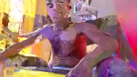 Snapshot of santy_0908 chatting on November 2025 06:34:01 PM santy online show from November 2025 06:34:01 PM