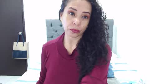 Snapshot of sara_hot46 chatting on December 2024 10:33:02 AM Sara hot46 online show from December 2024 10:33:02 AM