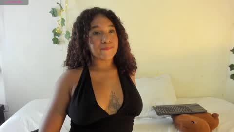 sara sofia online show from December 2024 02:31:01 AM