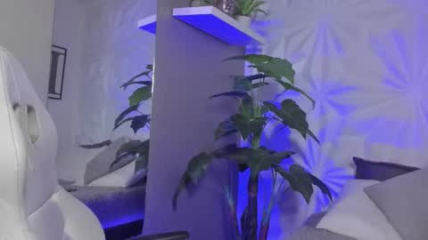 Snapshot of saraandsofi02 chatting on November 2025 05:17:02 AM sofia gomez420 online show from November 2025 05:17:02 AM