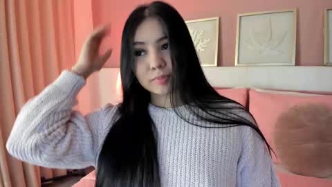 sarah__hills online show from September 2025 01:59:01 PM