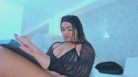 Snapshot of sarah_sanz chatting on October 2025 12:05:02 PM sarah online show from October 2025 12:05:02 PM