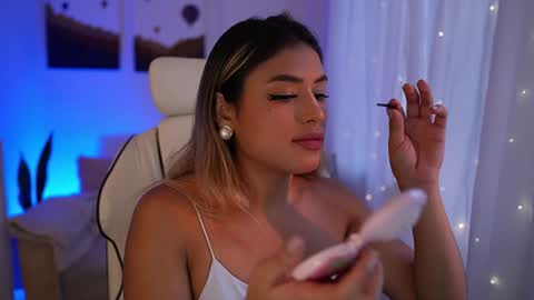 Sara online show from December 2024 10:27:02 PM