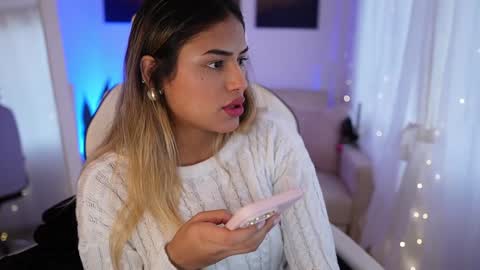 Sara online show from December 2024 09:31:02 PM