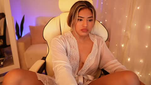 Sara online show from December 2024 12:07:02 AM