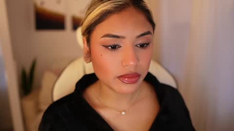 Sara online show from December 2024 10:56:01 PM
