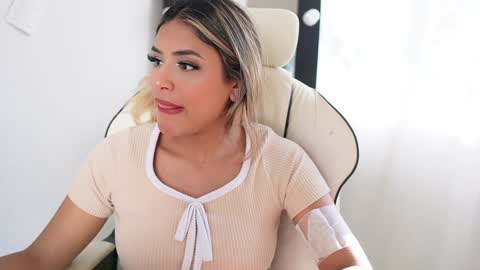 Sara online show from January 2025 10:08:02 PM