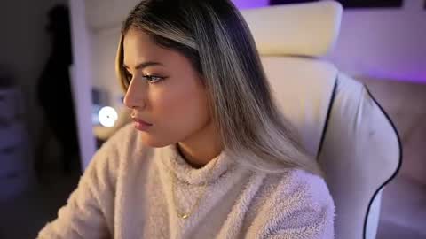 Sara online show from February 2025 10:58:01 PM