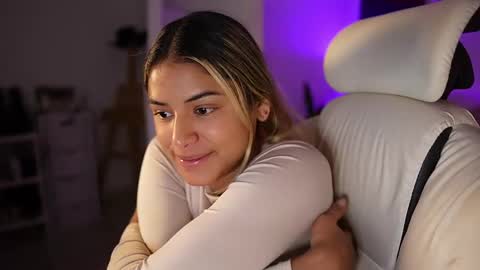 Sara online show from February 2025 02:06:01 AM