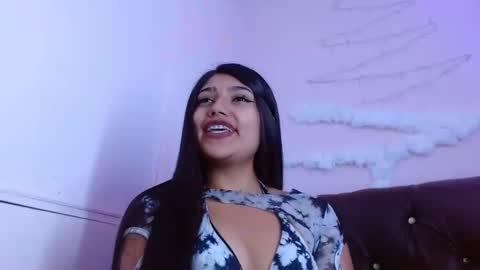 sarastonesx online show from December 2024 04:29:02 PM