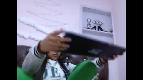 sarastonesx online show from December 2024 01:14:01 AM