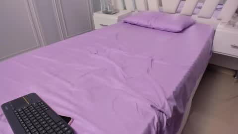 Sara  online show from February 2025 10:13:01 PM