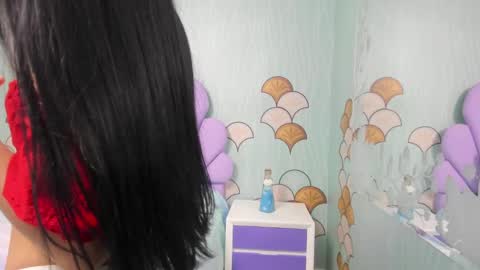 Sara  online show from March 2025 01:36:01 PM