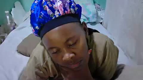 Snapshot of sassy_bella chatting on January 2025 11:55:02 PM sassy_bella online show from January 2025 11:55:02 PM