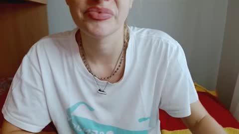 Snapshot of satinqueen90 chatting on November 2025 10:23:01 AM Satinqueen90 online show from November 2025 10:23:01 AM