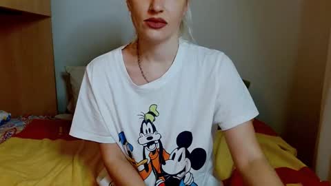 Snapshot of satinqueen90 chatting on November 2025 08:14:02 AM Satinqueen90 online show from November 2025 08:14:02 AM