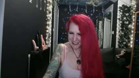 SaucySky online show from February 2025 10:00:02 PM