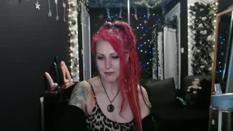 SaucySky online show from February 2025 01:52:02 AM