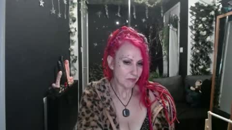 SaucySky online show from September 2025 12:21:01 AM