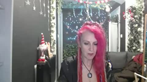 SaucySky online show from December 2025 10:24:01 AM