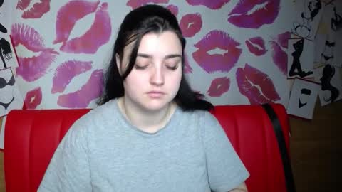 ScarletCargo online show from November 2025 06:13:01 AM