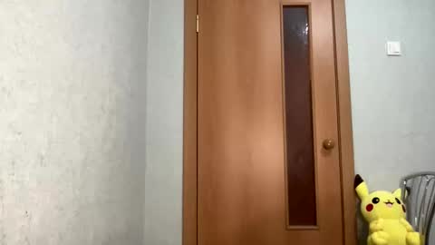 scarletpetal online show from March 2025 12:00:01 PM