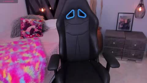 Scarlett goth  online show from September 2025 09:03:02 PM