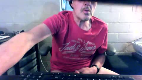 Snapshot of sdh69 chatting on December 2025 05:15:02 AM eating pussy sucking dick online show from December 2025 05:15:02 AM