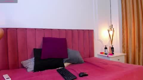 Snapshot of selina_k1le chatting on October 2025 01:45:02 PM Seline online show from October 2025 01:45:02 PM