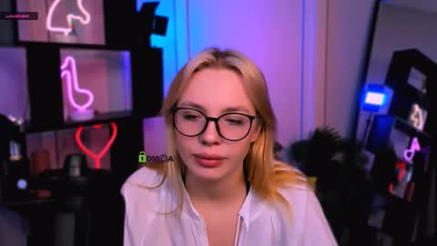 Sendi online show from November 2025 12:17:01 PM