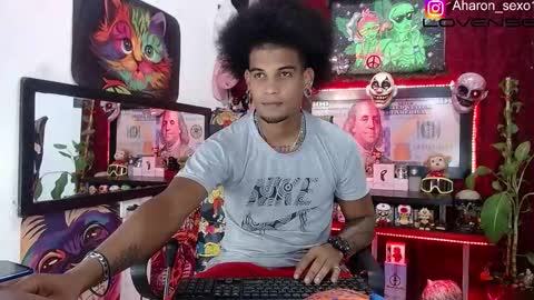 Snapshot of sexo_aharon chatting on November 2025 03:48:01 AM Aharon ravelo online show from November 2025 03:48:01 AM