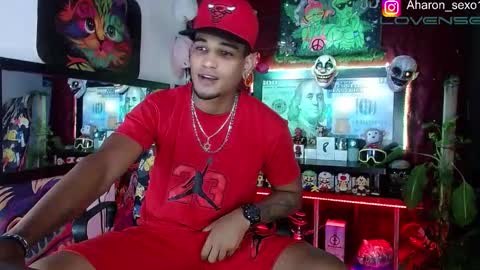 Snapshot of sexo_aharon chatting on November 2025 03:17:01 AM Aharon ravelo online show from November 2025 03:17:01 AM